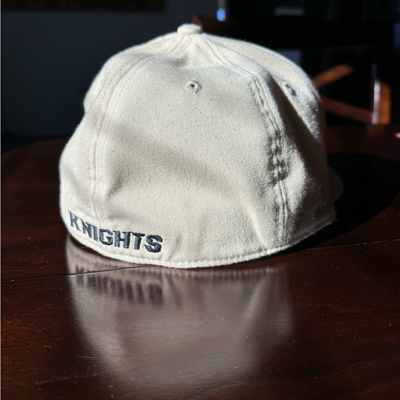 UCF Nike Flex Fit Hat - Picture 3 of 5